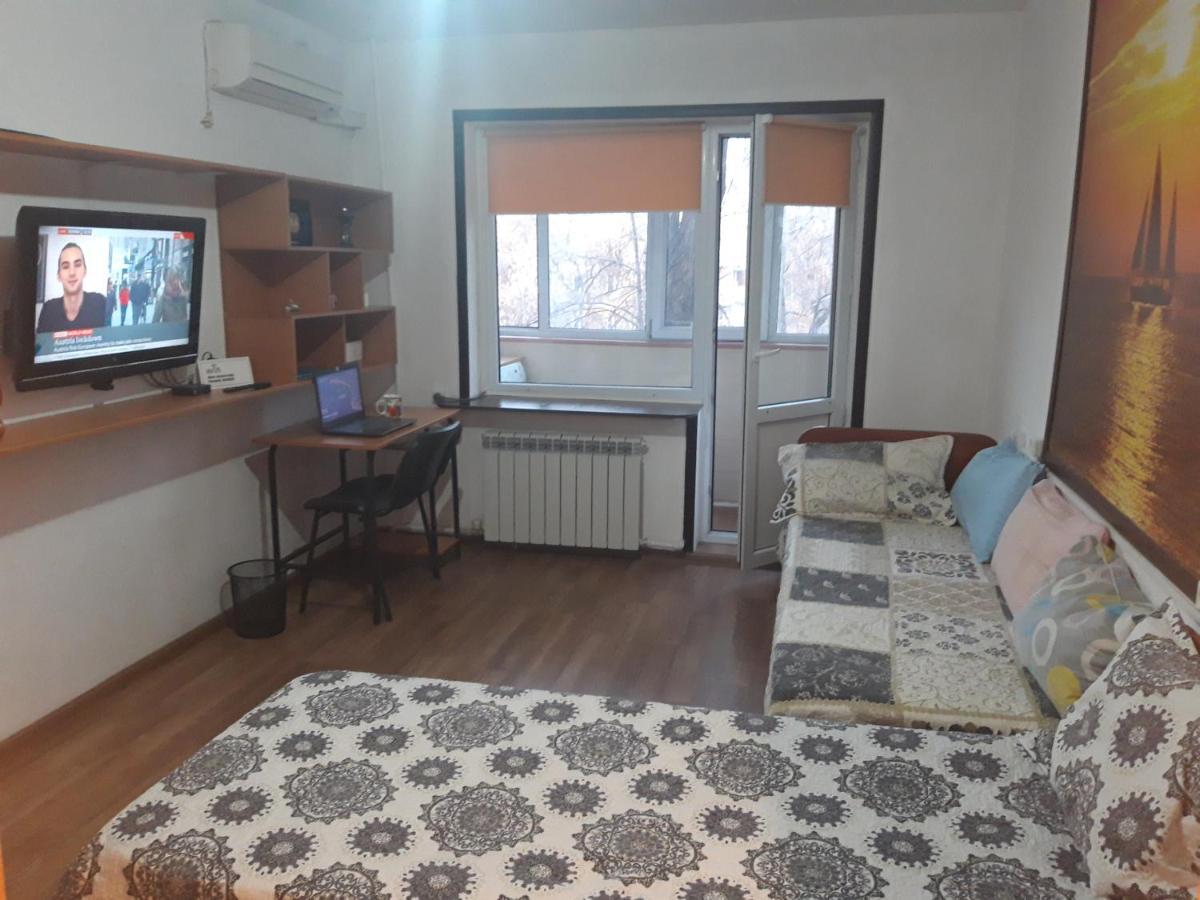 2 Rooms Apartment Near Kaznu, Botanical Garden,Un, Atakent, Forum アルマトイ エクステリア 写真