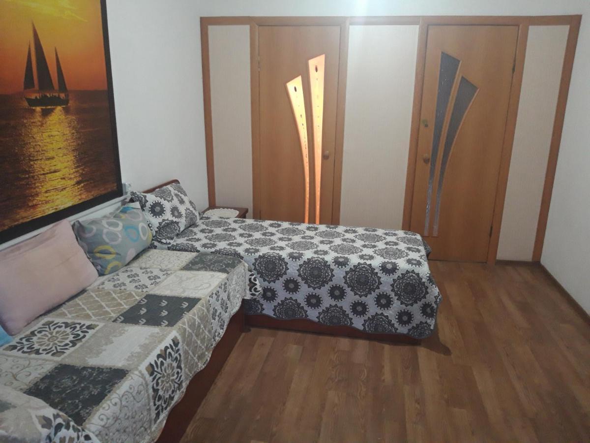 2 Rooms Apartment Near Kaznu, Botanical Garden,Un, Atakent, Forum アルマトイ エクステリア 写真