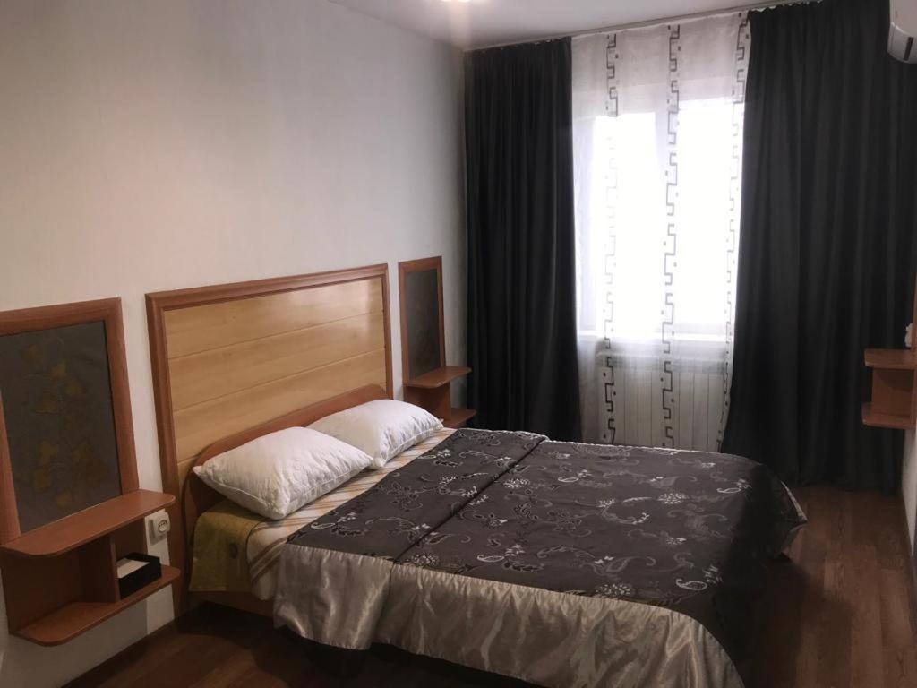 2 Rooms Apartment Near Kaznu, Botanical Garden,Un, Atakent, Forum アルマトイ エクステリア 写真